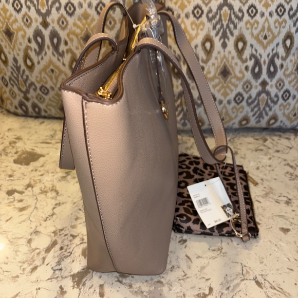 NWT Anne Klein Tan Brighton Tote Bag With Leopard Pouch - Picture 5 of 8